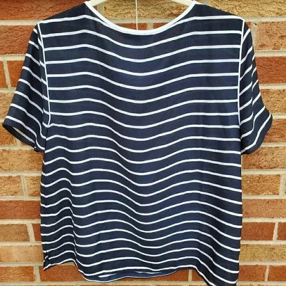 Banana Republic Blue and White Striped Short Sleeve Career Shirt Women's Size M - Picture 3 of 6